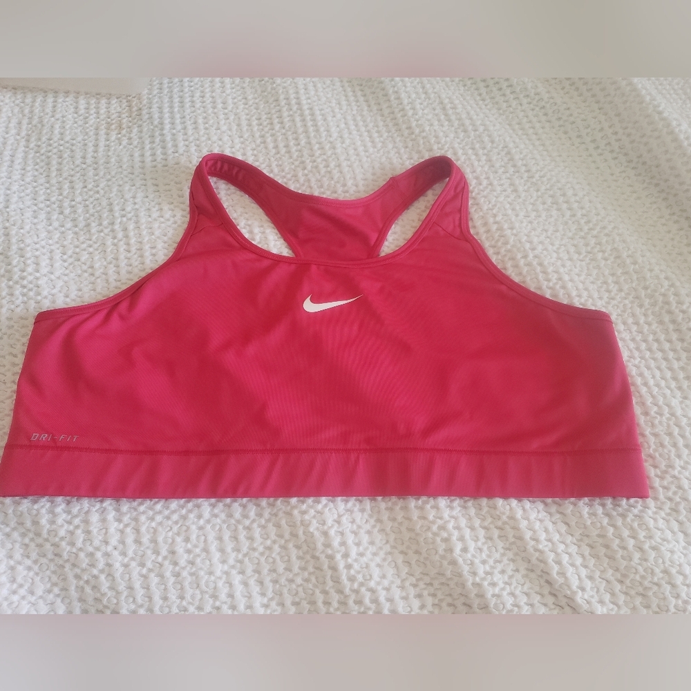Womens Nike dri fit sports bra